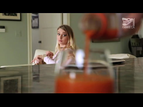 ❤️ Cov ntxhais kub nrog lub mis loj thiab nruj pussy tau txais qaib los ntawm kev poob, tab sis nyuaj heev Super porn ntawm porn hmn.tubsexer-porn.ru ib